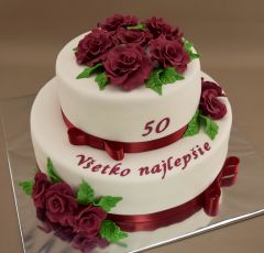 Narodeninová torta s ružami