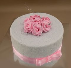 Torta s ružovými ružami