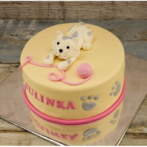 Svadobné torty » Torta S mačkou na torte